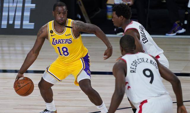 反思与成长:29岁失业的nba球员迪昂-维特斯的故事_欧文_詹姆斯_挑战