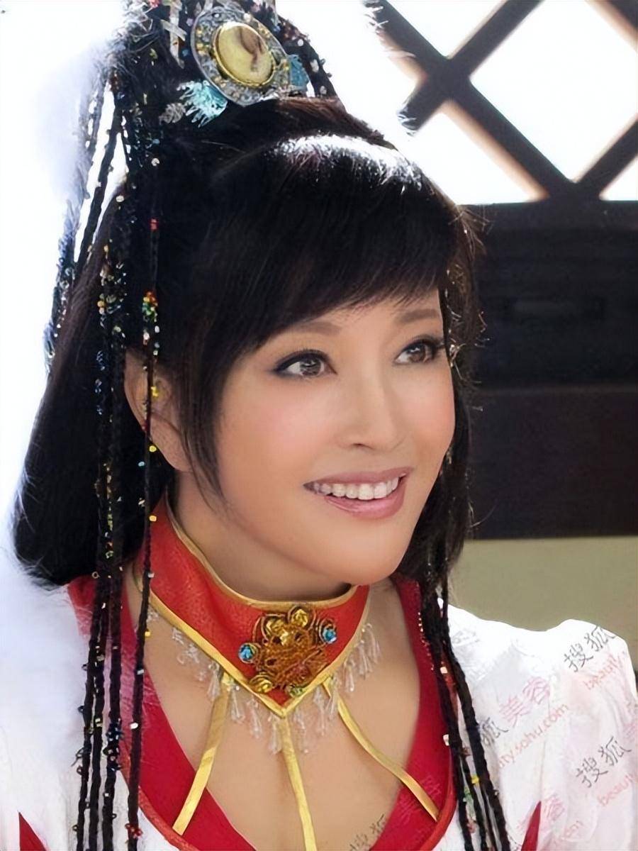 满脸褶子,却要演双马尾的少女,网友:真不害臊吗_董洁_观众_刘晓庆