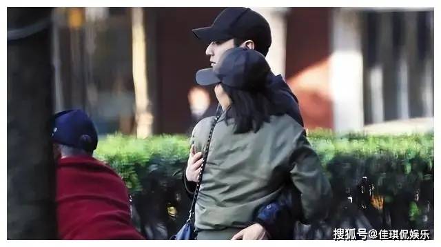 不被看好的8对"姐弟恋婚姻",至今恩爱如初,甩闪婚闪离几条街_奚梦瑶