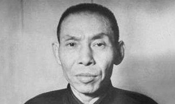 杜月笙的子女其实被一同被杜月笙看中的,还有姚玉兰的妹妹姚玉英,只