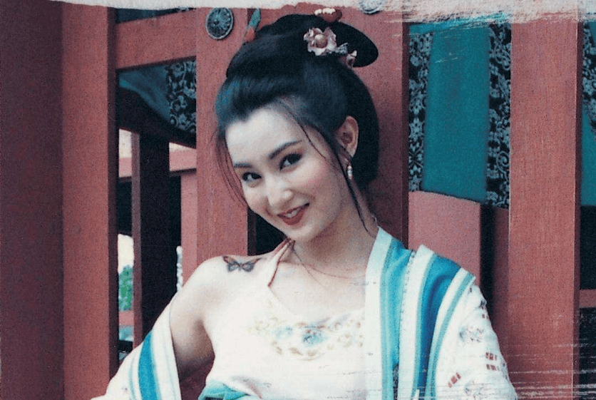 原创事实证明59岁褪去光鲜亮丽的张曼玉活出了自己想要的模样