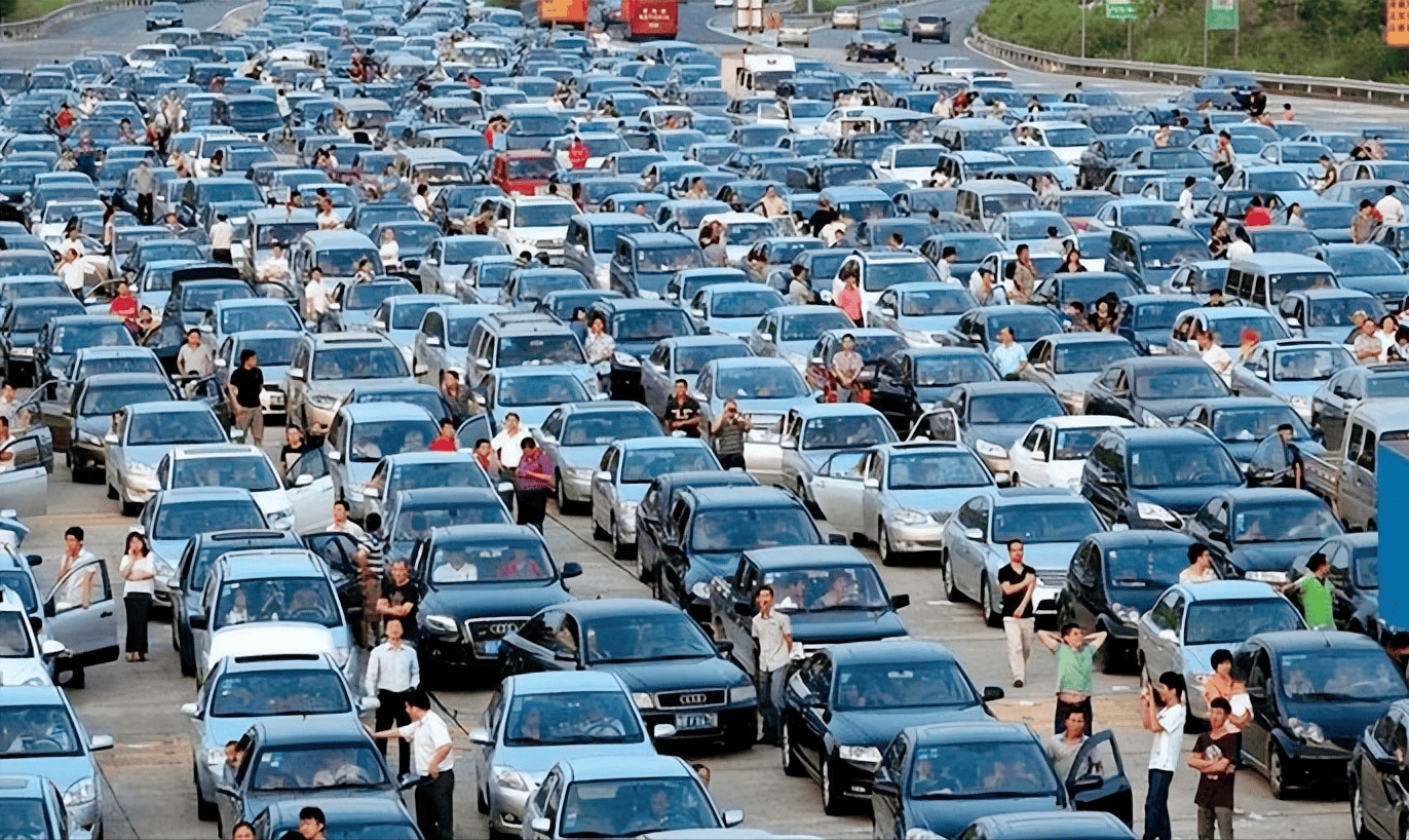 原创你知道吗港珠澳大桥开始堵车了国人为何如此兴奋呢