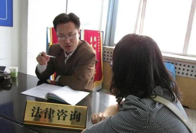 原创15年前的养子知恩图报2015年向养母转1530万养母却这样做