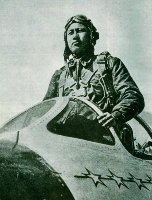 美军王牌戴维斯是被谁击落的中美苏三方中到底谁在说谎