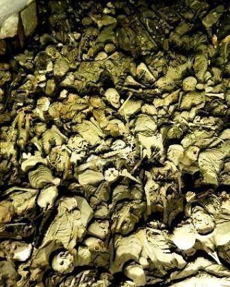 更是对死人的不敬,让其灵魂不能安宁.