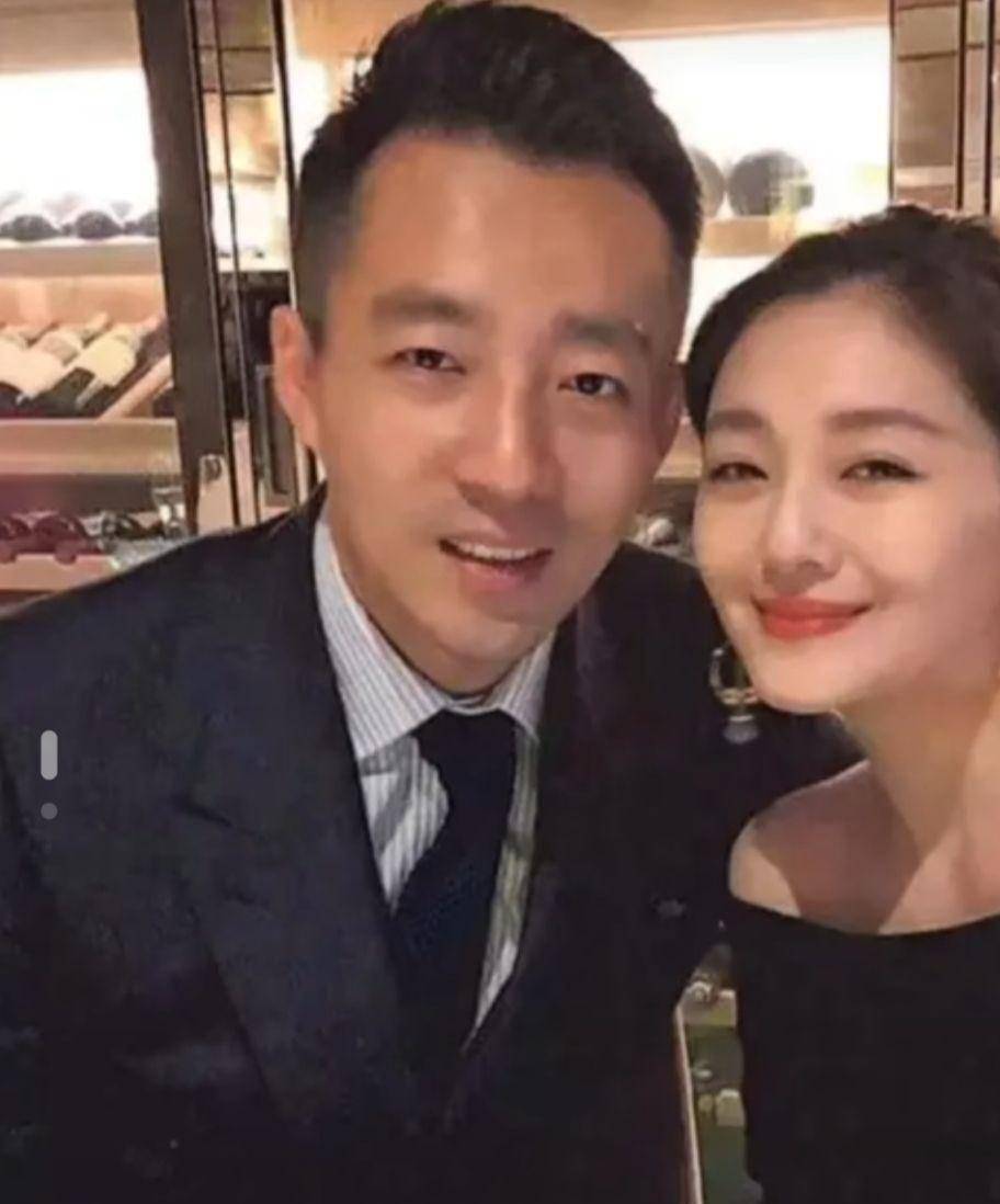 大s汪小菲已官宣离婚,婚后财产分配成难题,十年婚姻走到尽头_王小飞