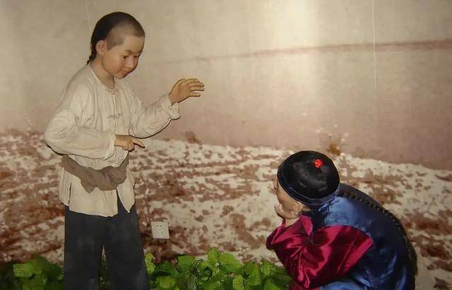 原创鲁迅的儿时玩伴闰土晚年生活凄凉其子女却完成了华丽转变