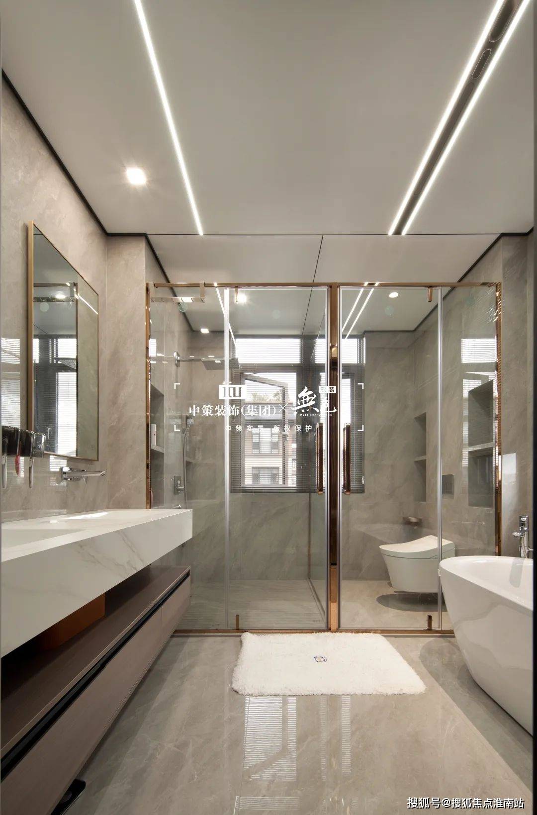 原户型的主卧套间没有缓冲区域,浴室,衣帽间正对主卧,私密感和空间