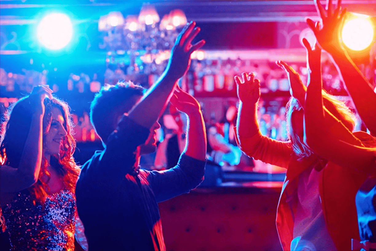 原创成都莎莎舞厅采访杂谈今年舞厅比去年更好挣钱了