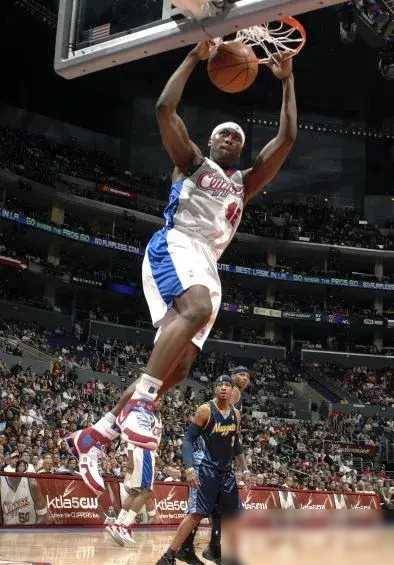 埃尔顿·布兰德生涯简历