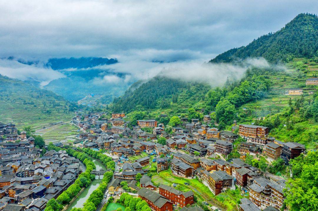 肇兴千户侗寨黎平县民族风情浓郁,文化底蕴深厚.