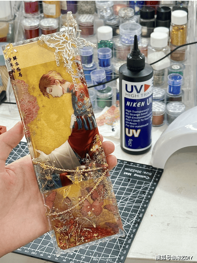 diy手作上新丨自制二次元周边年轻人的破圈潮流