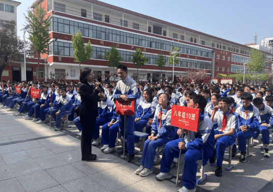 筑梦青春与法同行濮阳市油田第五中学开展法治教育讲座