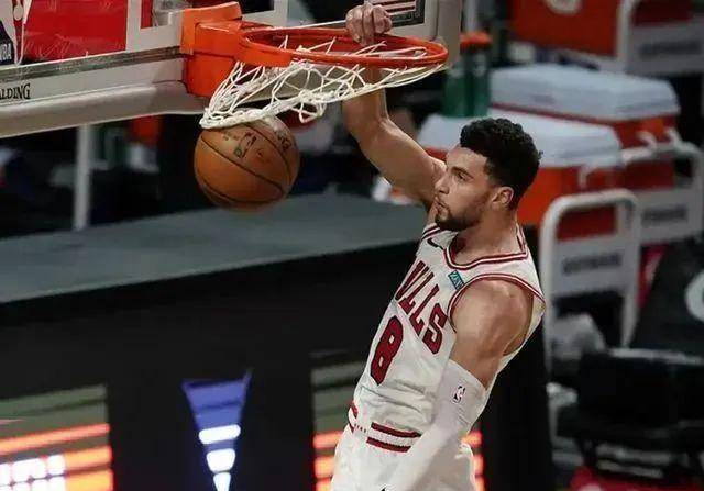 原创大鱼来了全明星后卫拉文合同到期5年2123亿他值吗