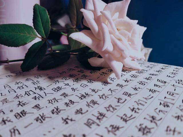 郭祥正〔宋代〕4,《三月三日》莫行流水岸,片片是残红.