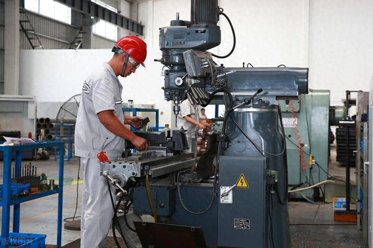 数控铣床工怎么考有什么作用报考政策条件要求