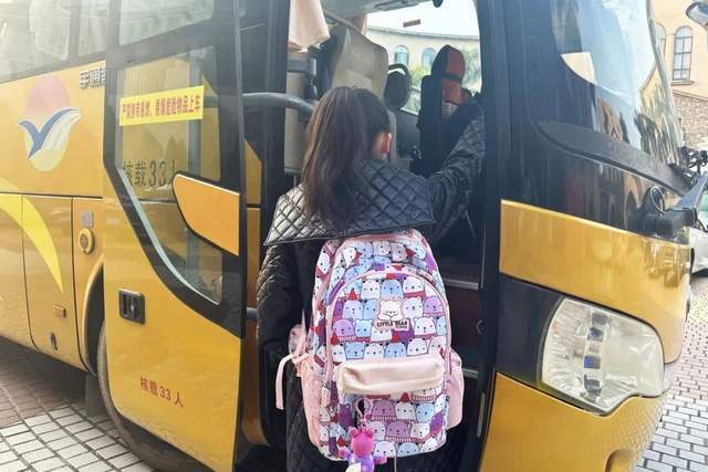 元耕山语湖双语学校2024招生简章