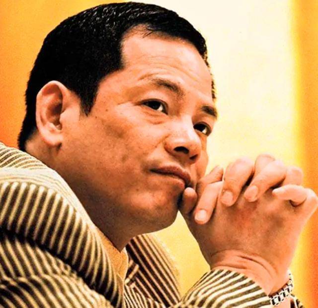 原创香港黑帮教父新义安14k大佬把酒言欢如今出狱只能玩区块链