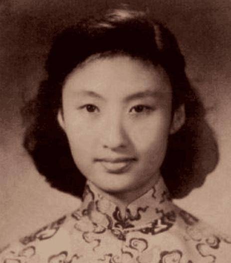 不过,生活也不止全是幸福甜蜜,冯亦代和郑安娜也走过了艰难的岁月