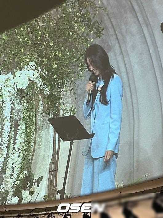 韩国女星婚礼祝福姐姐发表祝贺词黄致列献唱贺歌