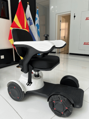 助行老人新方案上海健康医学院与理工大学共同研制智能轮椅智能轮椅