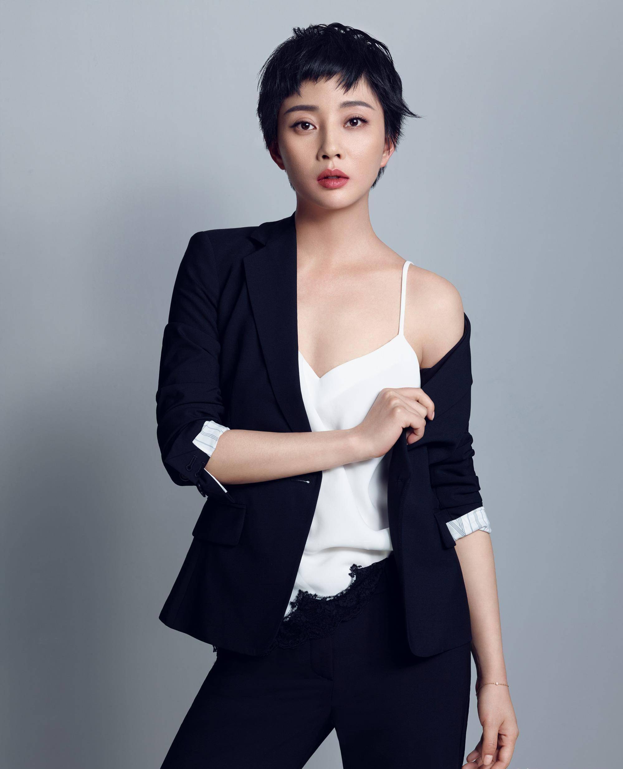 爱情"丰富"的7位女星,各有各的故事,一个比一个精彩_周迅_王菲_李冰冰