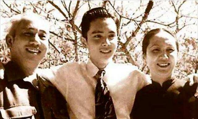 深夜回家被妻子拒之门外37岁黎铿在公园徘徊片刻转身跳湖自尽