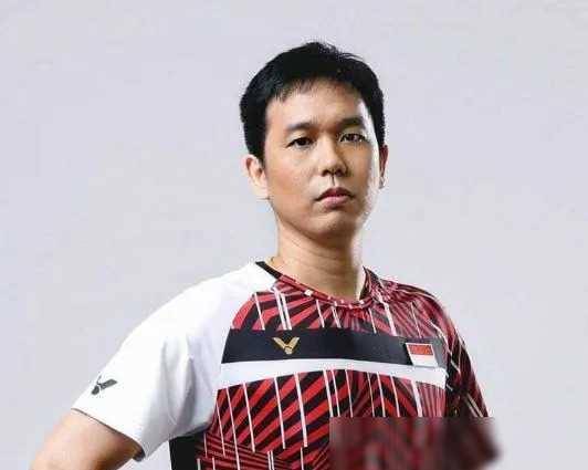 10个在我们最受欢迎的外国现役羽毛球男运动员1骆建佑新