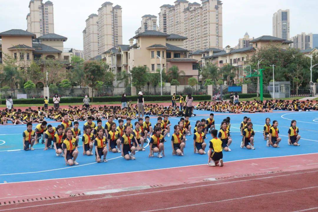关注队列队形展风采强健体魄恰少年惠州市惠城区金山湖小学队形队列