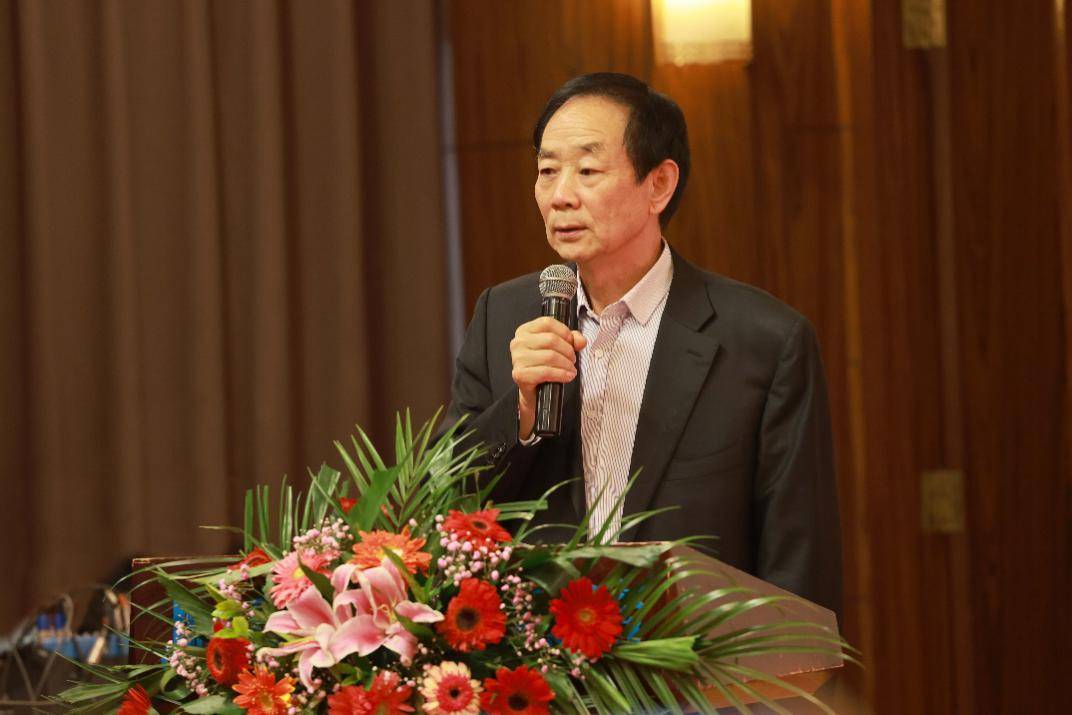 到了90年代的时候,经济进一步发展起来,李留法的生意也是越做越大.