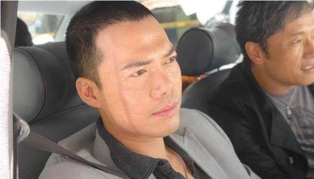 钱嘉乐其实和古惑仔的缘分并不深,只不过扮演了一个打手就混了进来