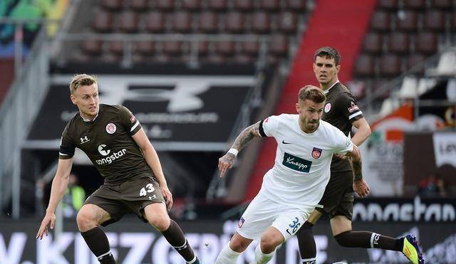 德乙第29轮赛前分析卡尔斯鲁厄vs圣保利,纽伦堡vs波鸿_联赛_主场_成绩