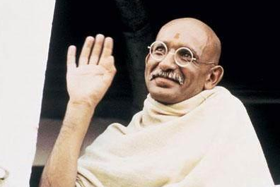 原创传奇人物此人遗体被火化时多名妇女不顾阻拦跳进大火中殉葬