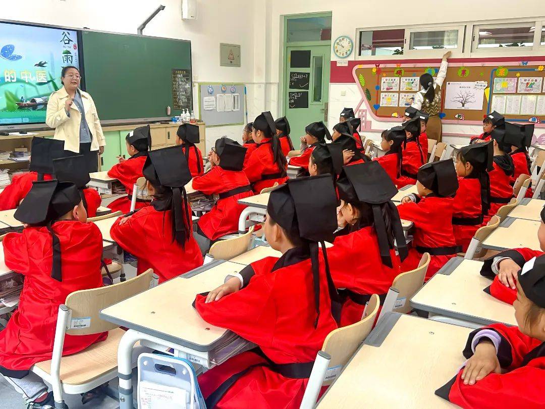 慈海教育中医药文化校园行活动在济南金谷德艺小学举行
