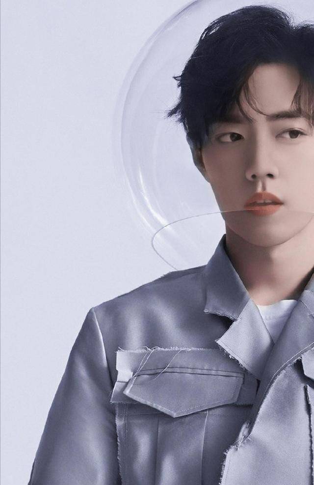 原创低调了几个月的肖战明明热度很大为什么依旧不被看好