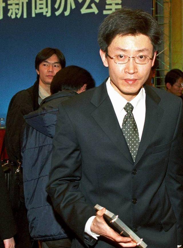 骗走11亿经费让中国芯片技术停滞13年的陈进被拆穿后去哪了