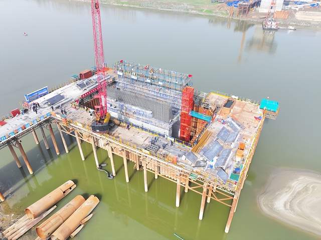 武汉至重庆高速武汉至汉川段获湖北交通厅今年一季度红旗项目