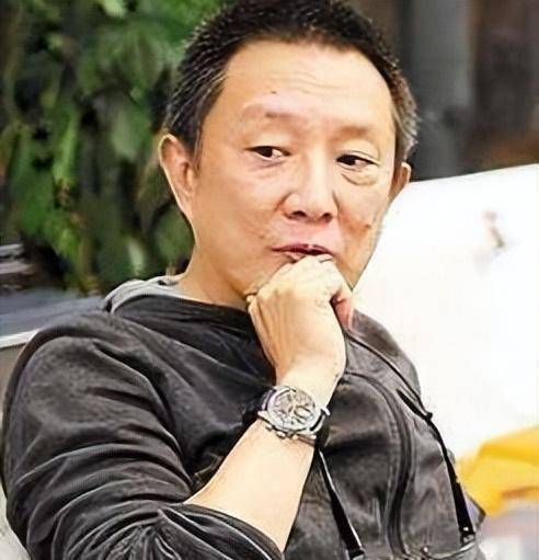 原创导演张黎经历多段婚姻对待患老年痴呆的母亲他是个大孝子