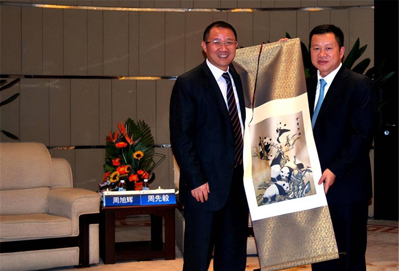 农村出身,39岁身家25亿,曾先后2次娶明星妻子_周旭辉_金亚科技_公司