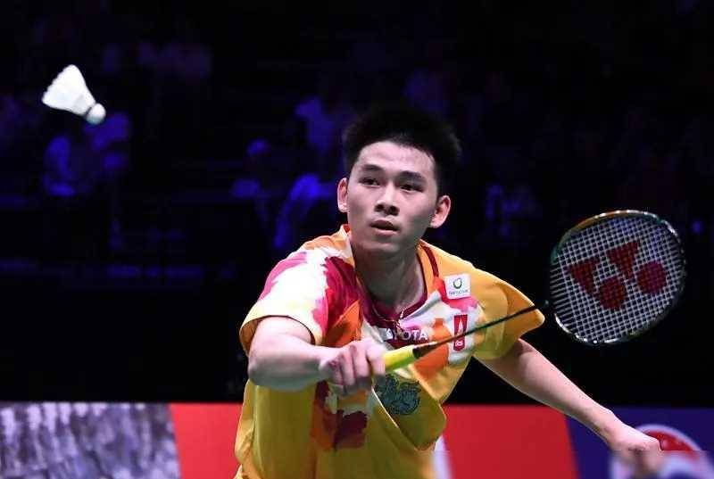 10个在我们最受欢迎的外国现役羽毛球男运动员1骆建佑新