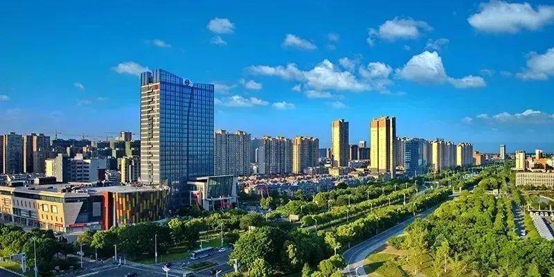 海门区是全国双拥模范县 ,国家生态文明建设示范区,国家卫生城市,中国