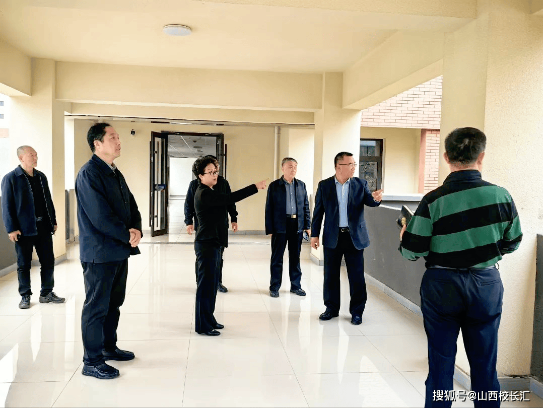 原创太原市教育局领导莅临太原十二中考察调研领导视察精把脉学校发展