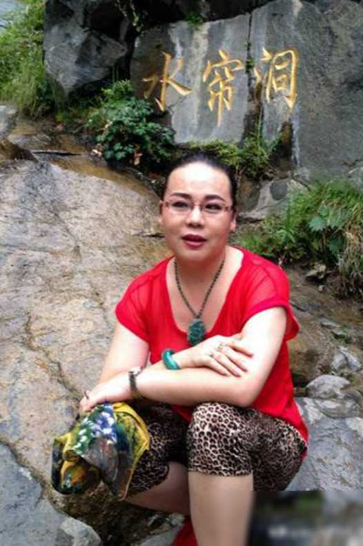 原创王婆说媒换人后风格大变边玉洁颠覆形象张口荤段子引争议