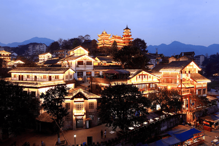 重庆洪崖洞几日游比较合适 重庆五日游多少钱旅行团_旅游_微微_交通