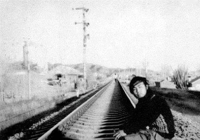 此人是天才神童15岁的高考状元25岁卧轨自杀遗书写着9个字