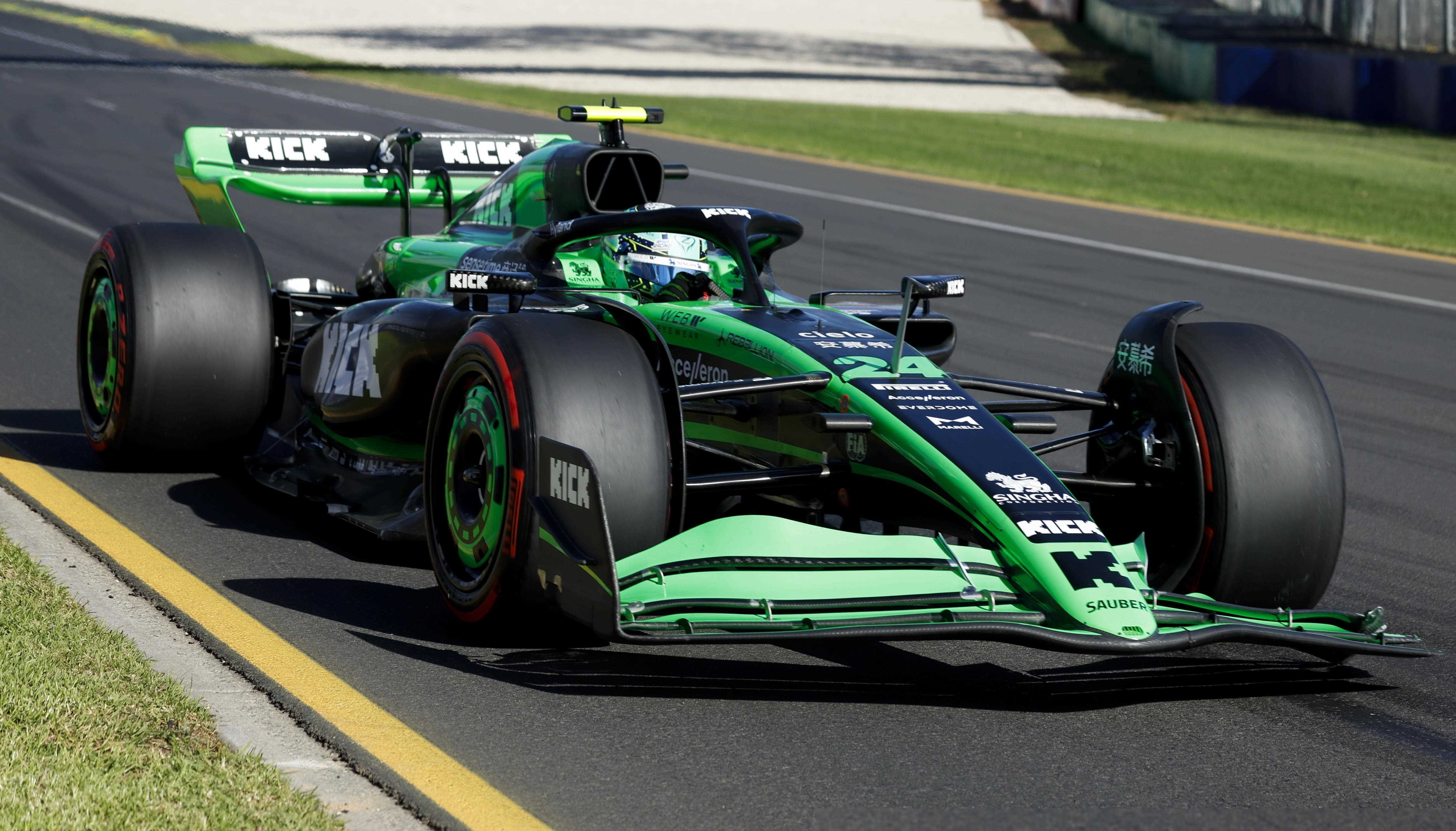 周冠宇:赛车手之外,设计师或许也是选项——专访