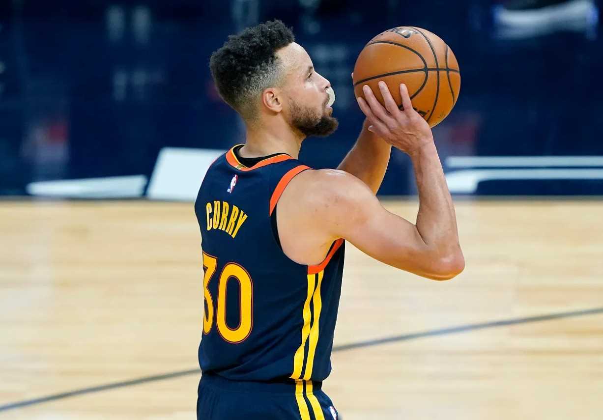 排名对比三分王哈登出手次数如何