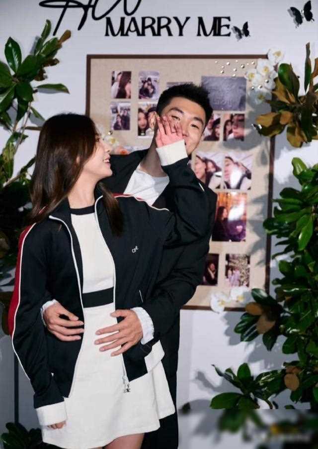 高诗岩成功求婚,女友身份首次公开,疑似即将升级当爸_山东男篮_辽宁队
