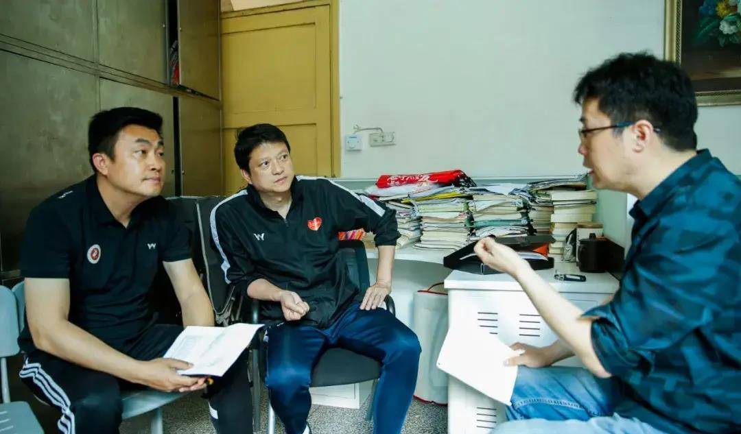 少年我们豪华教练组对标中超重庆校园足球有了新体系
