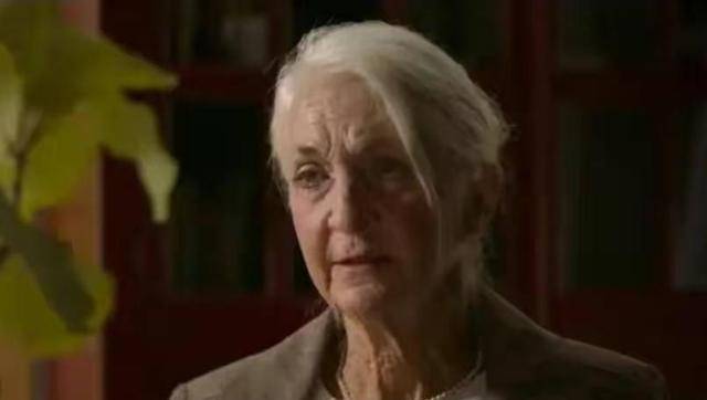 一位叫利兹的女人痛苦地说:"我被强奸了15次,而我自己根本不知道.